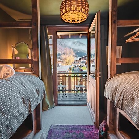 The Fat Fox Lodge, Morzine Монтрион Екстериор снимка