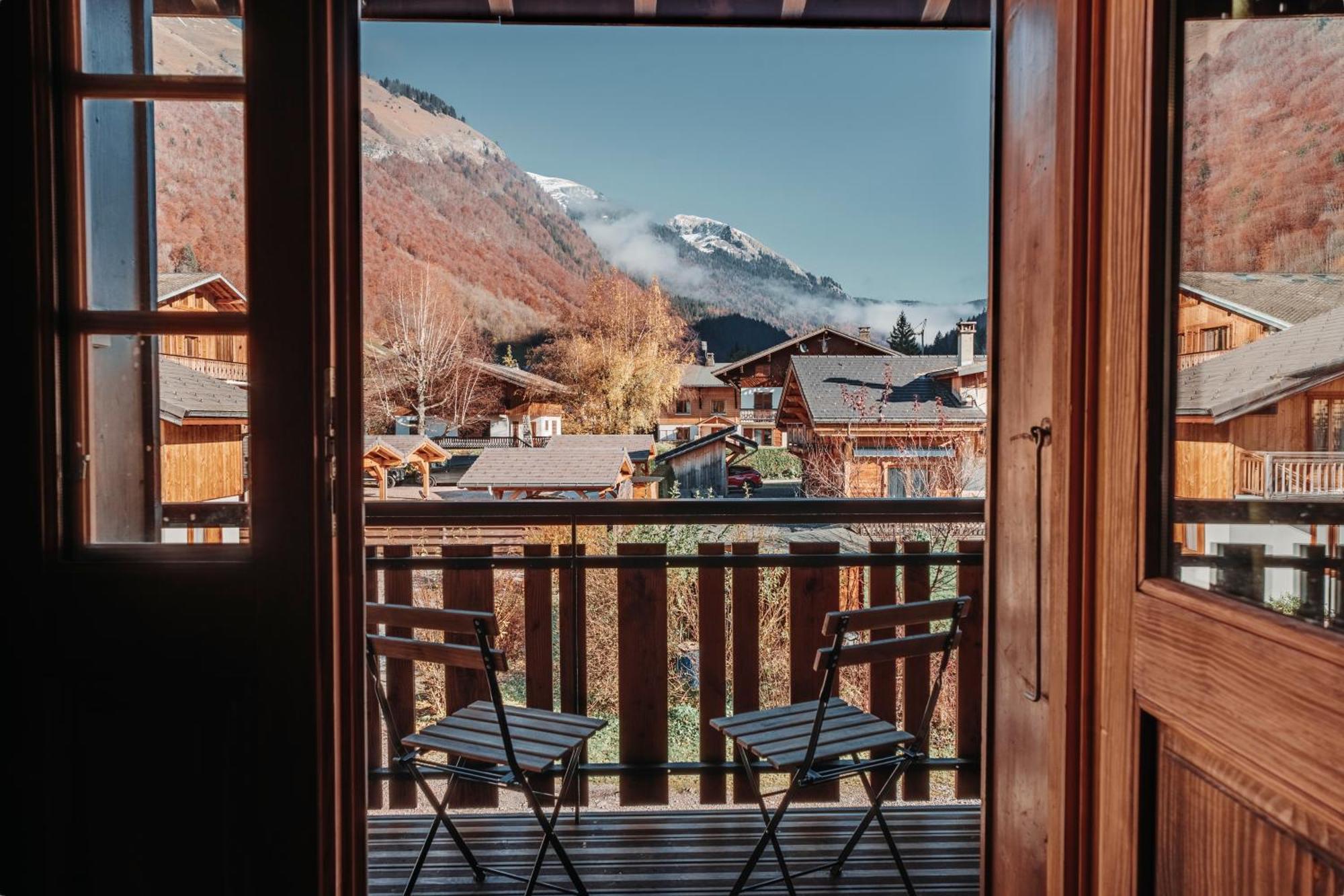 The Fat Fox Lodge, Morzine Монтрион Екстериор снимка
