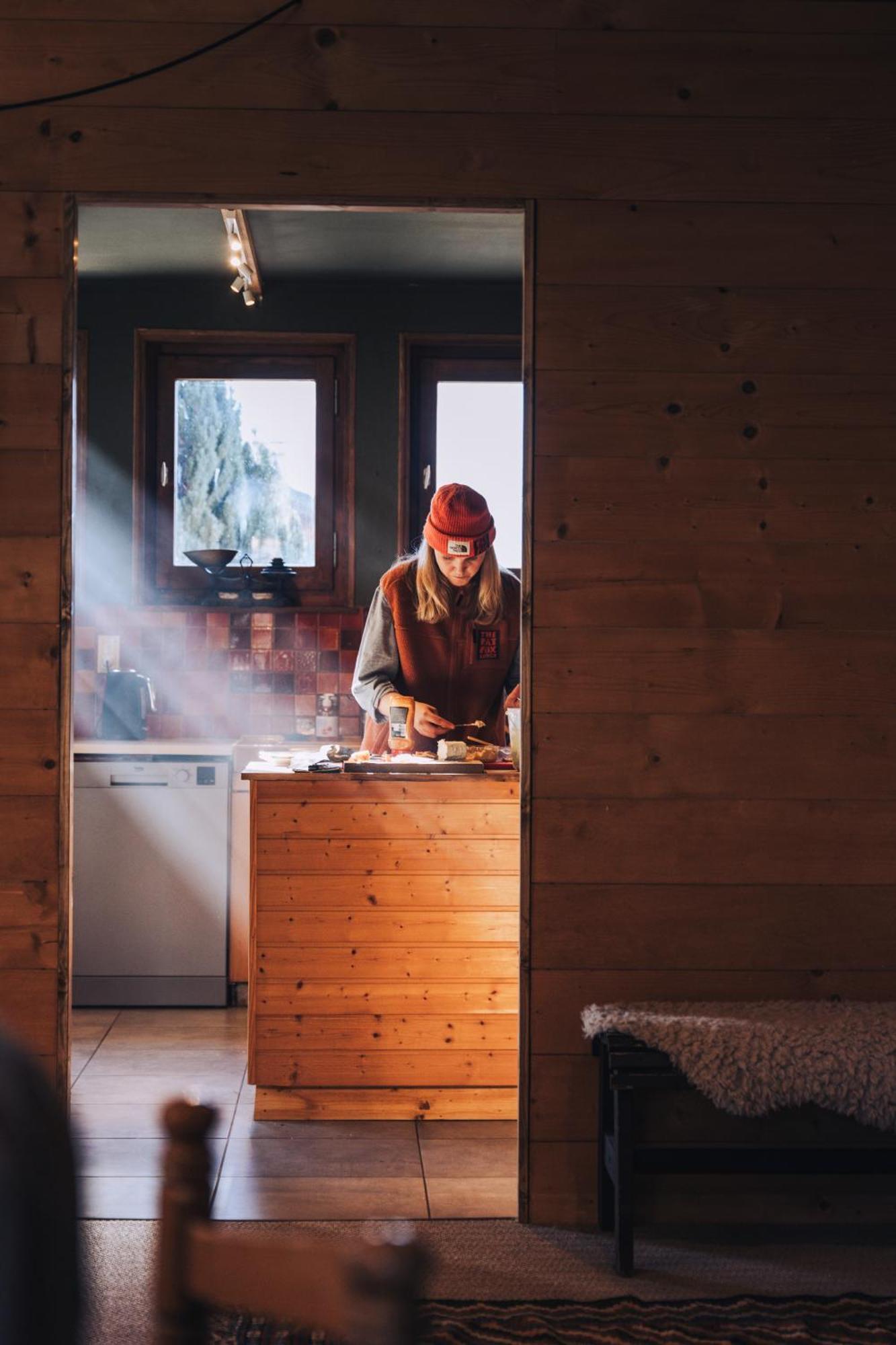 The Fat Fox Lodge, Morzine Монтрион Екстериор снимка